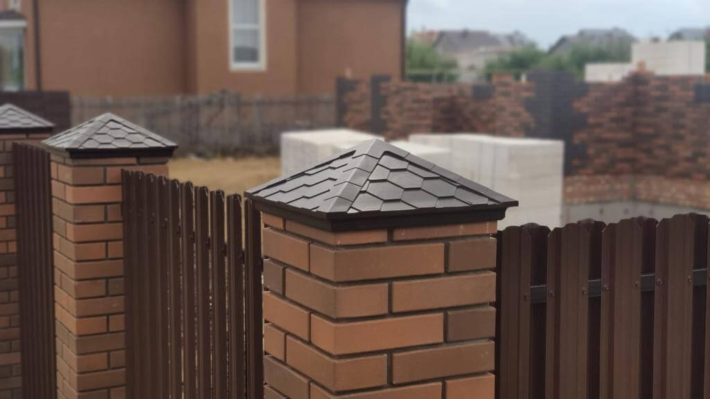 Колпак Zking Эверест Коричневый на столб 1.5х1.5 кирпича (390х390мм) в Хасавюрте фото