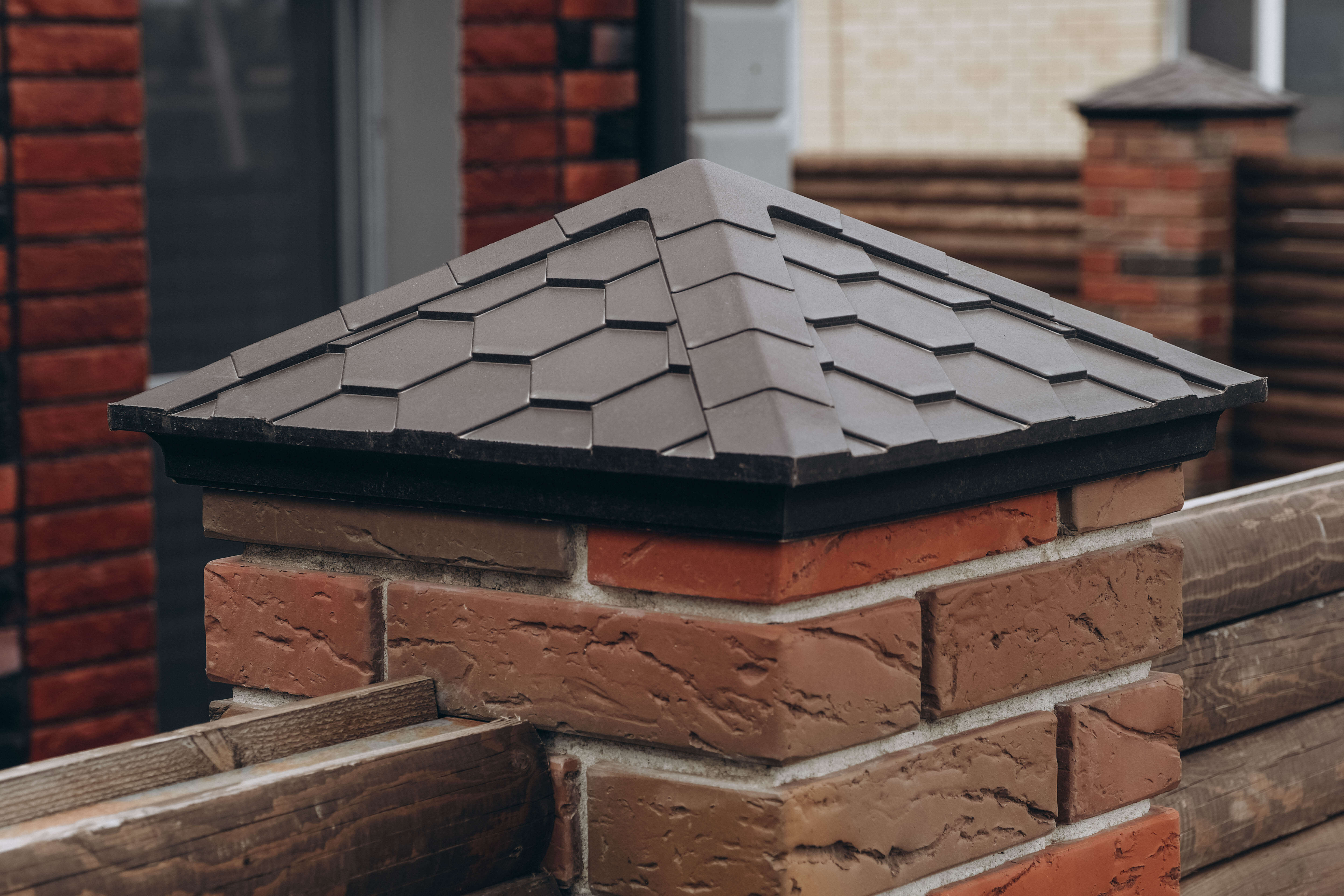 Колпак Zking Эверест Коричневый на столб 1.5х1.5 кирпича (390х390мм) в Хасавюрте фото